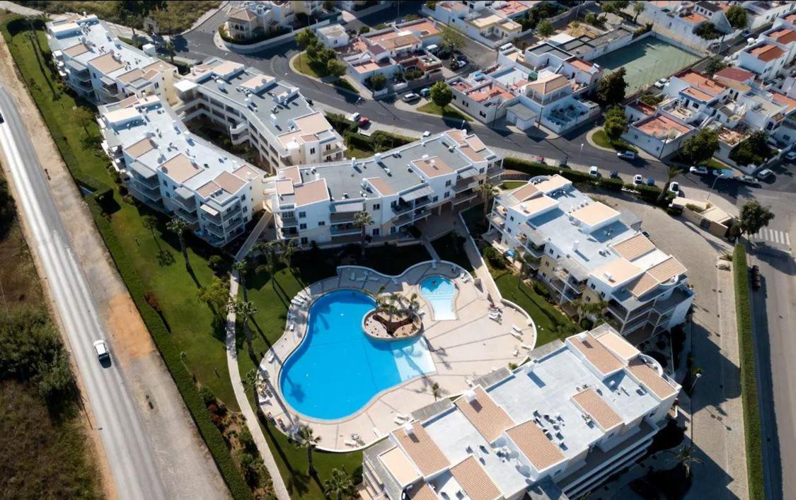 Vila Praia 7 - Beach & Pool Apartment ألفور المظهر الخارجي الصورة